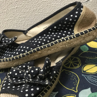 サンダル　ヒールなしの画像