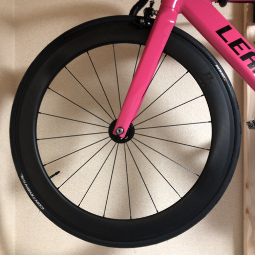 新品　ブローチャーズ　shred60 カーボンホイール　タイヤセット！！