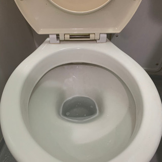 トイレ掃除、６，０００円～格安にて承ます。英語対応しております。We offer toilet cleaning for cheap cost (about 6,000 Yen). We also have English speaking staff for inquiries. - 地元のお店