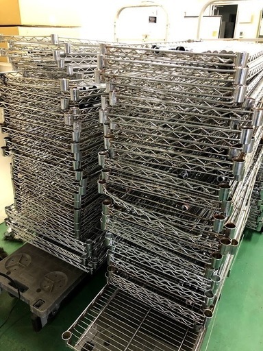 【大量まとめて大放出】スチールラック メタルシェルフ 中区大須
