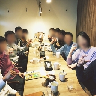 夜の異業種交流カフェ会～職場以外の異業種の方と楽しくお話できる交流会 − 長崎県