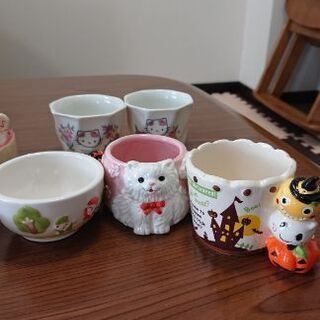 【取引相手決定】お菓子用の容器 キティーちゃん クリスマス等の画像