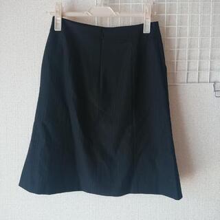 レディーススーツの画像