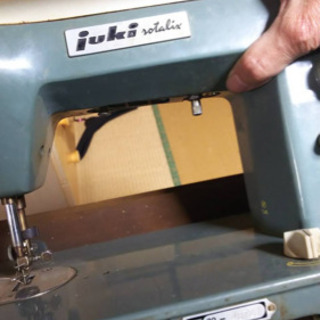 アンティークミシン　昭和レトロ　レア物　JUKI ROTALIX 工業用ミシンの画像