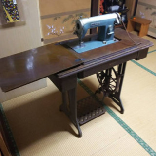 アンティークミシン　昭和レトロ　レア物　JUKI ROTALIX 工業用ミシンの画像