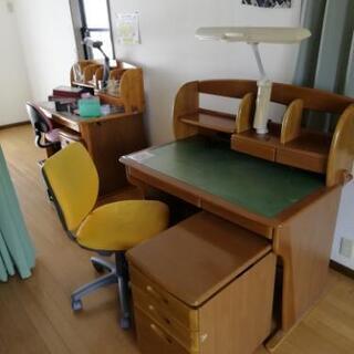 学習机、2台の画像