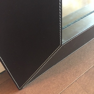 壁掛け可能 鏡、ミラー 重量ありしっかりした作りですの画像