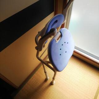 折り畳み式 入浴椅子の画像