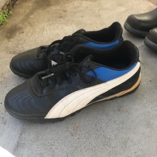 PUMAフットサルシューズ 23.5センチ