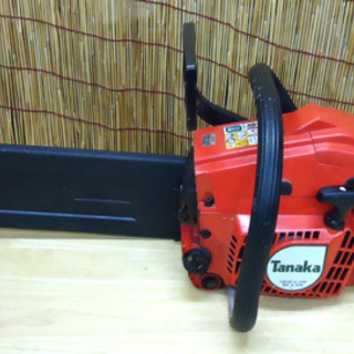 お値下げ致します。Tanaka エンジンチェンソー ECV-345。作動確認済み Tanaka ECV-345 チェーンソー 3.8馬力部品取り - メルカリ
