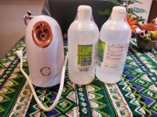 小型美顔器＋未開封精製水(化粧用)2本