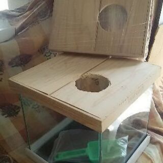 小動物の砂遊びチンチラの美容セット中古品　かえのフタは新品おまけ付き