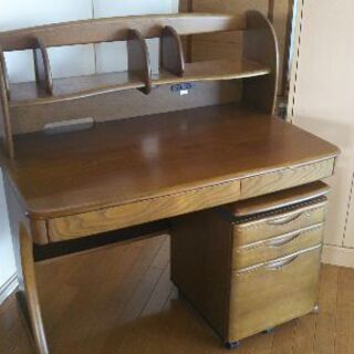 カリモク高級学習机