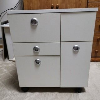 値下げしました！ドレッサー　白