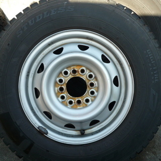値下げ　165/R13　6PR　LT　 スタッドレスタイヤ鉄マルチホイールセット　4本セットの画像