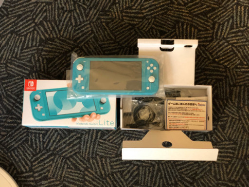 Nintendo Switch Light未使用