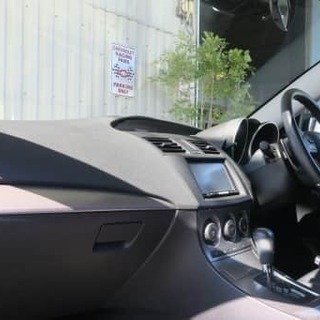 超低走行車！！アクセラセダン！！