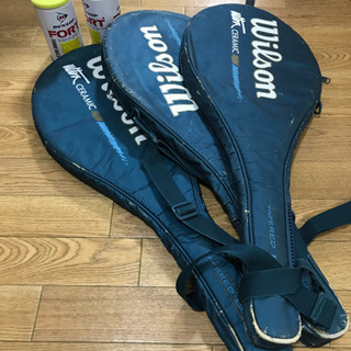 Wilson テニスラケット　DUNLOP テニスボール