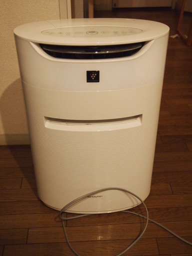 シャープ　プラズマクラスター　空気清浄器　2014年製　KI-DX70-W