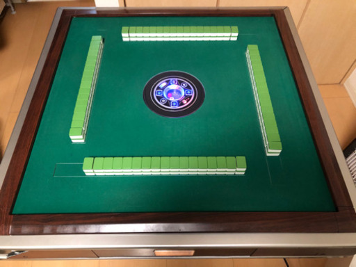 【再投稿】全自動麻雀卓 パイプ椅子×3付き