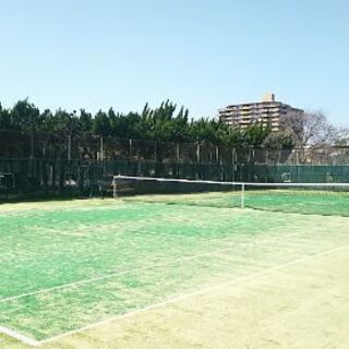 平日お昼にテニス🎾