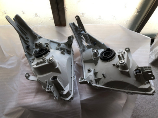 120系プラド、ヘッドライトレンズ左右セット新品8000円