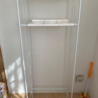 (ワンコインにします！)洗濯機ラックの画像