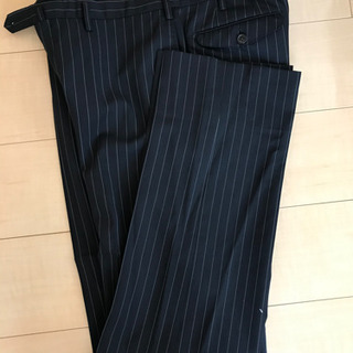 メンズスーツ