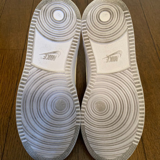 NIKE スニーカー22センチの画像
