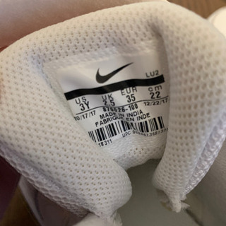 NIKE スニーカー22センチの画像