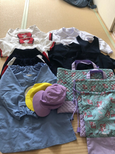 春日幼稚園制服　女の子用