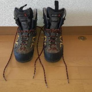 アルパインシューズ　MILLETグレポン