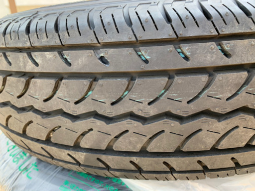 キャラバン　新車納車後タイヤホイール取り外し4本セット