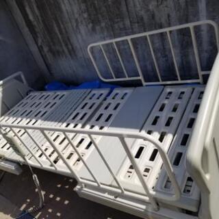 さしあげます。介護用ベッド　電動式