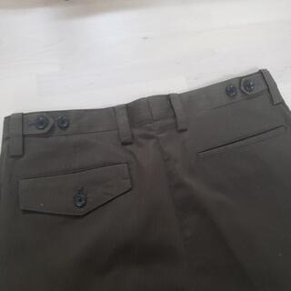 【新品未使用】メンズ　ズボンカーキ色の画像