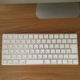 【超美品】Apple iMac21.5 インチ Core i5 MMQA2J/A iMac MMQA2J/A Mid 2017 【Core i5(2.3GHz)/21.5inch/8GB/1TB HDD