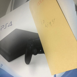 PS4 本体 コントローラー2つ ほぼ未使用 中古
