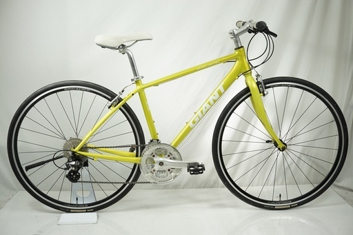 GIANT 「ジャイアント」 ESCAPE R3 2016年モデル クロスバイク