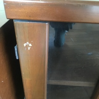 木のテレビ台の画像