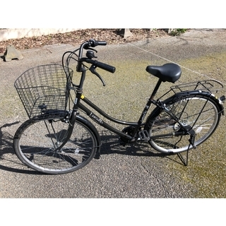 通学自転車　黒　26インチ　６段ギア　カゴ　リアキャリア有り