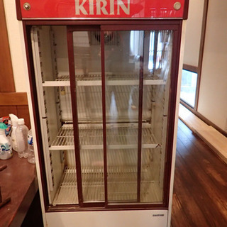 レトロ！KIRIN業務用冷蔵庫　アンティーク家電の画像