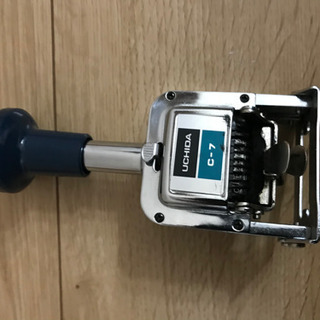 uchida numbering machine c-7の画像