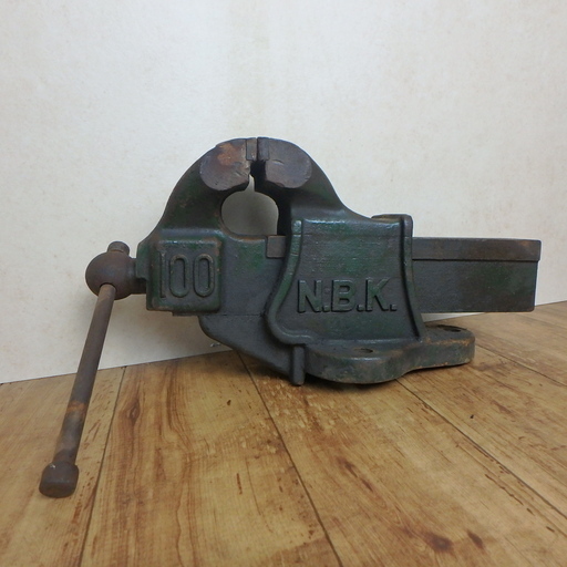 ナベヤ N.B.K. リードバイス 100mm 万力 動作確認済み リード型 バイス 固定 卓上 補助 強力 テーブル 大工 電動工具 DIY 中古品 宮城 MAX