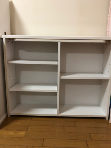 真っ白な学習机