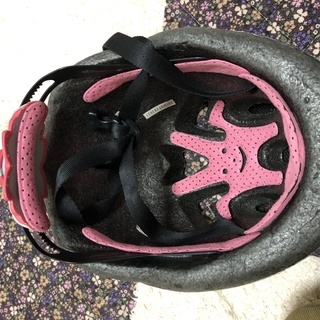 子ども用自転車ヘルメット(どちらかというと女の子向け)の画像