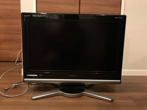 【値下げ】シャープ 液晶テレビ (SHARPアクオス AQUOS 26インチ)