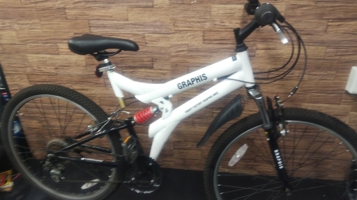 ２６インチ　Wサスペンション　変速3Ｘ6段　ホワイトカラー　適応身長165cm以上