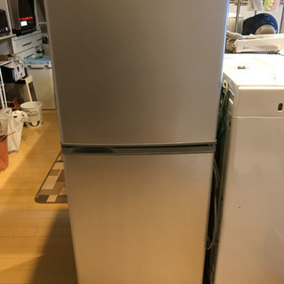 SANYO 2ドア 冷凍冷蔵庫 137L 稼働品の画像