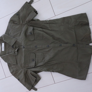 古着 Zara TrF サイズL グリーン 半袖