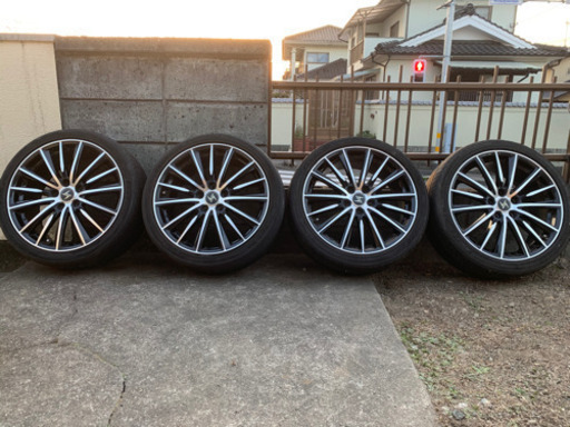 【大幅値引きしました。】18インチ　アルミホイール